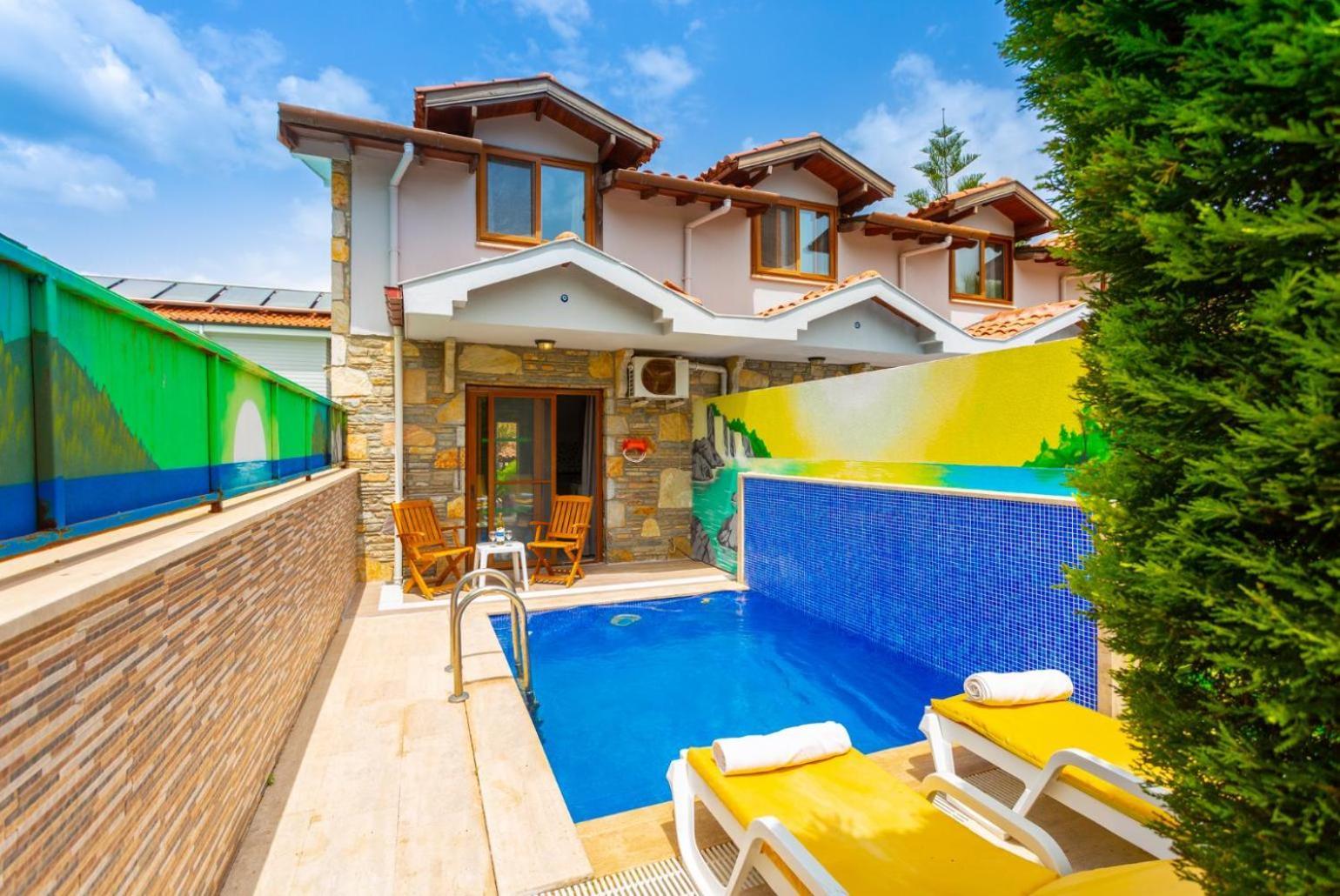 Villa Bercu Paradise *